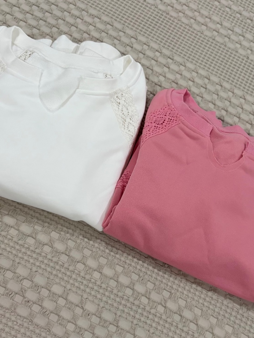 2 Womens Oversized Sweatshirt V Neck Lace Lantern Long Sleeve Pink & White